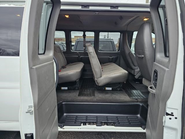 Used 2013 GMC Savana 3500 LT w/ LT Preferred Equipment Group image 25