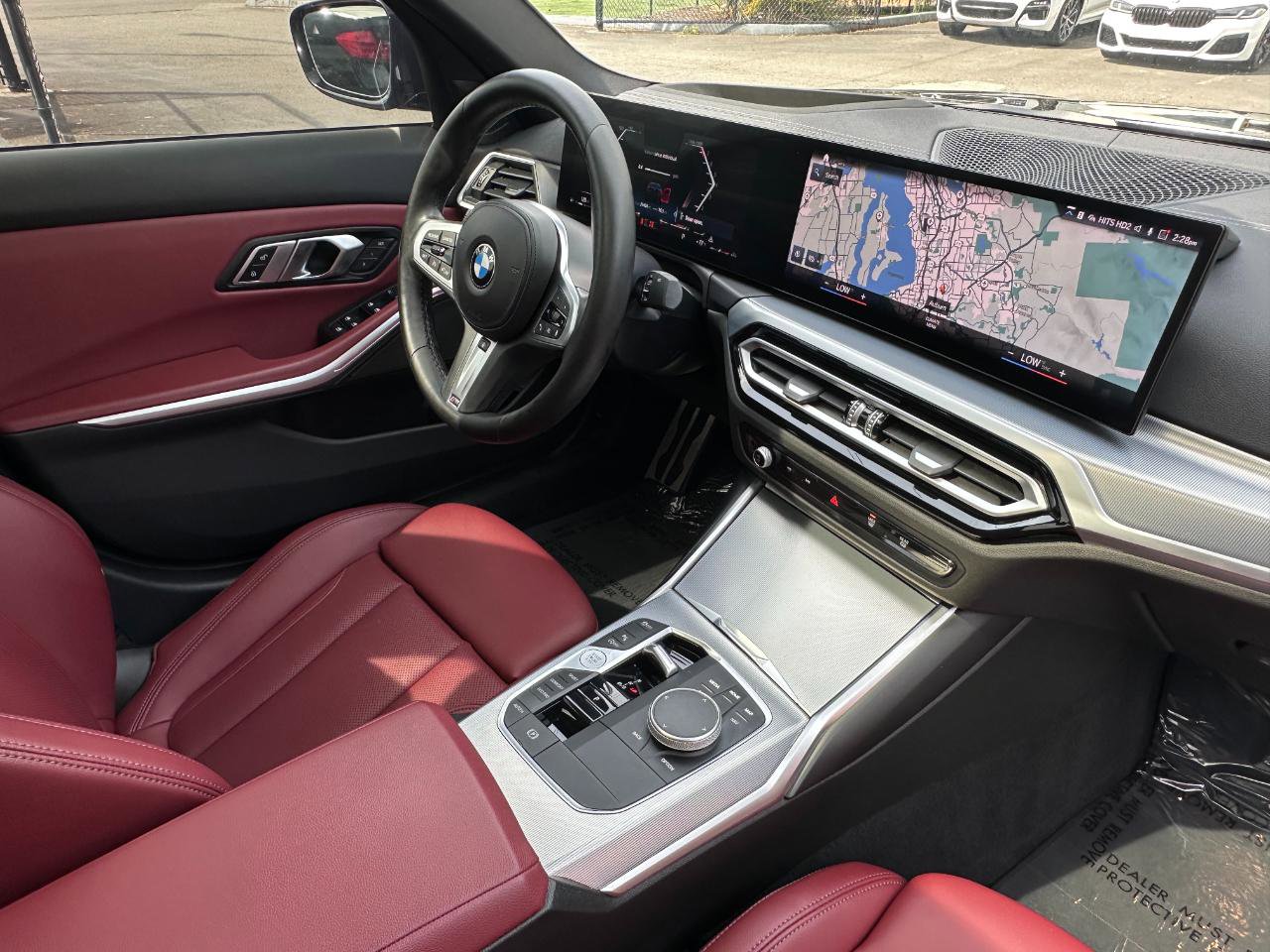 Used 2023 BMW 330i Sedan w/ M Sport Package image 8