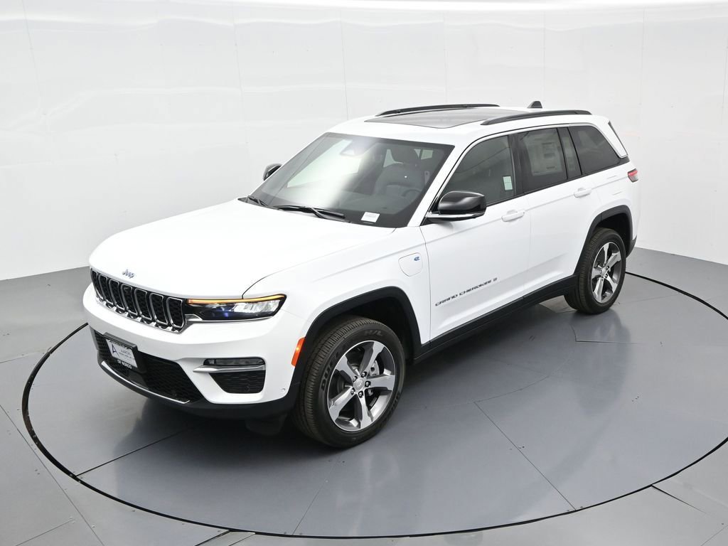 New 2025 Jeep Grand Cherokee Limited 4xe w/ Luxury Tech Group II image 42