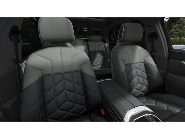 New 2026 BMW 750e xDrive w/ Executive Package AWD/4WD image 11