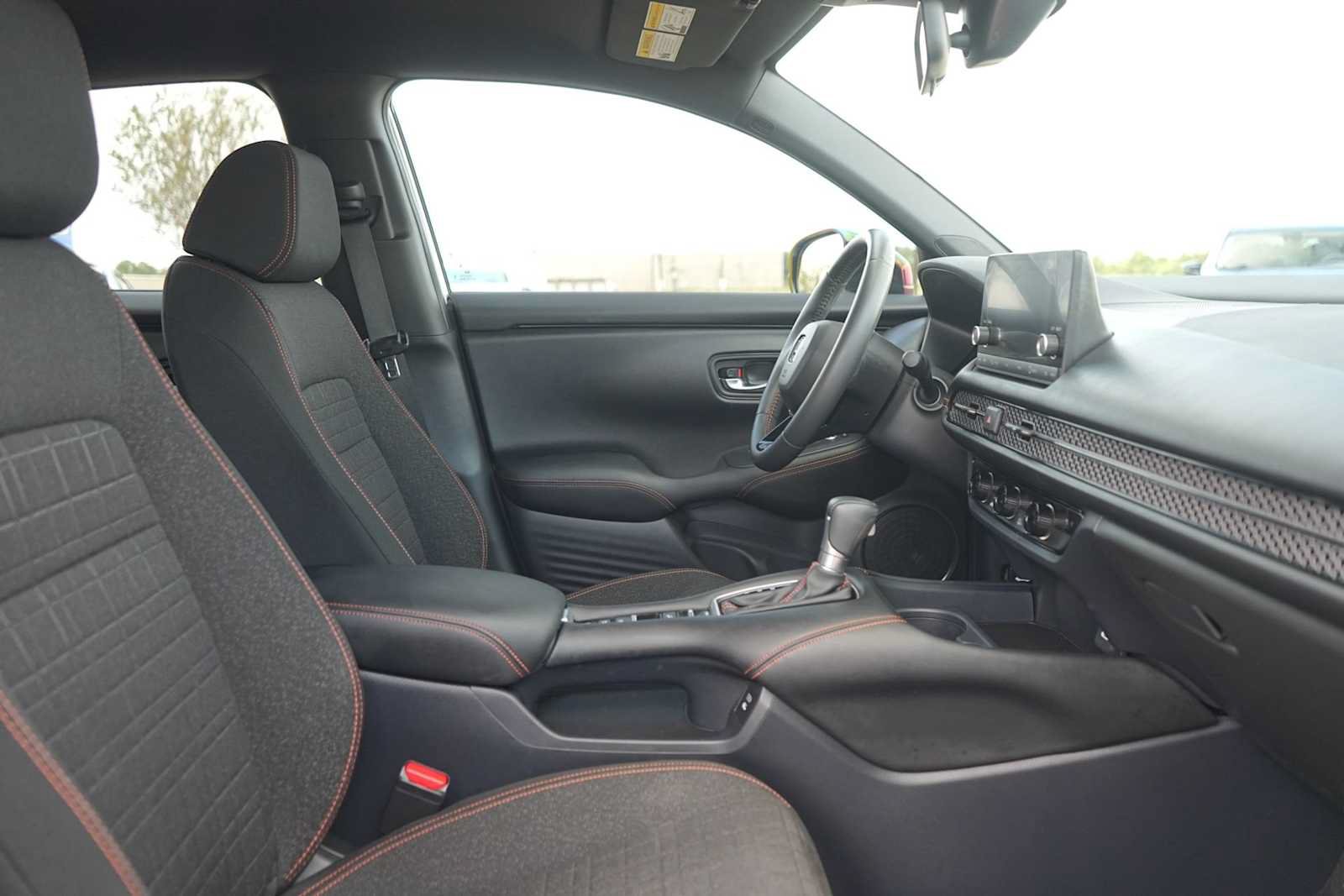 Used 2024 Honda HR-V Sport image 15