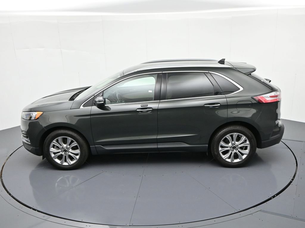 Used 2023 Ford Edge Titanium w/ Class II Trailer Tow Package AWD/4WD image 44
