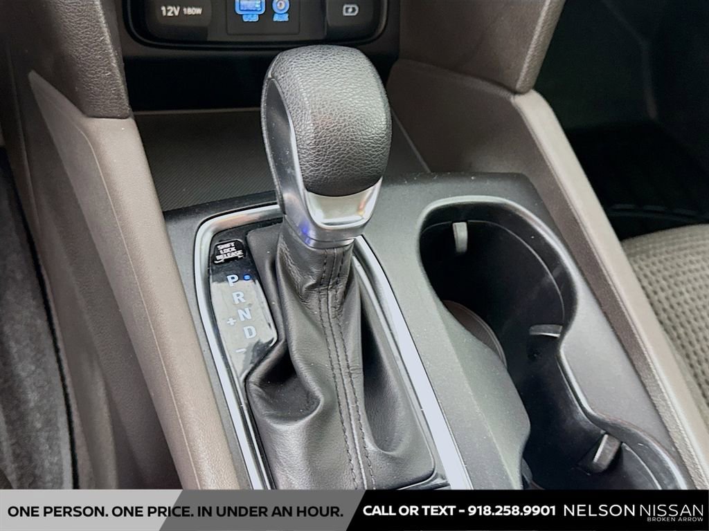 Used 2019 Hyundai Santa Fe SE FWD image 16