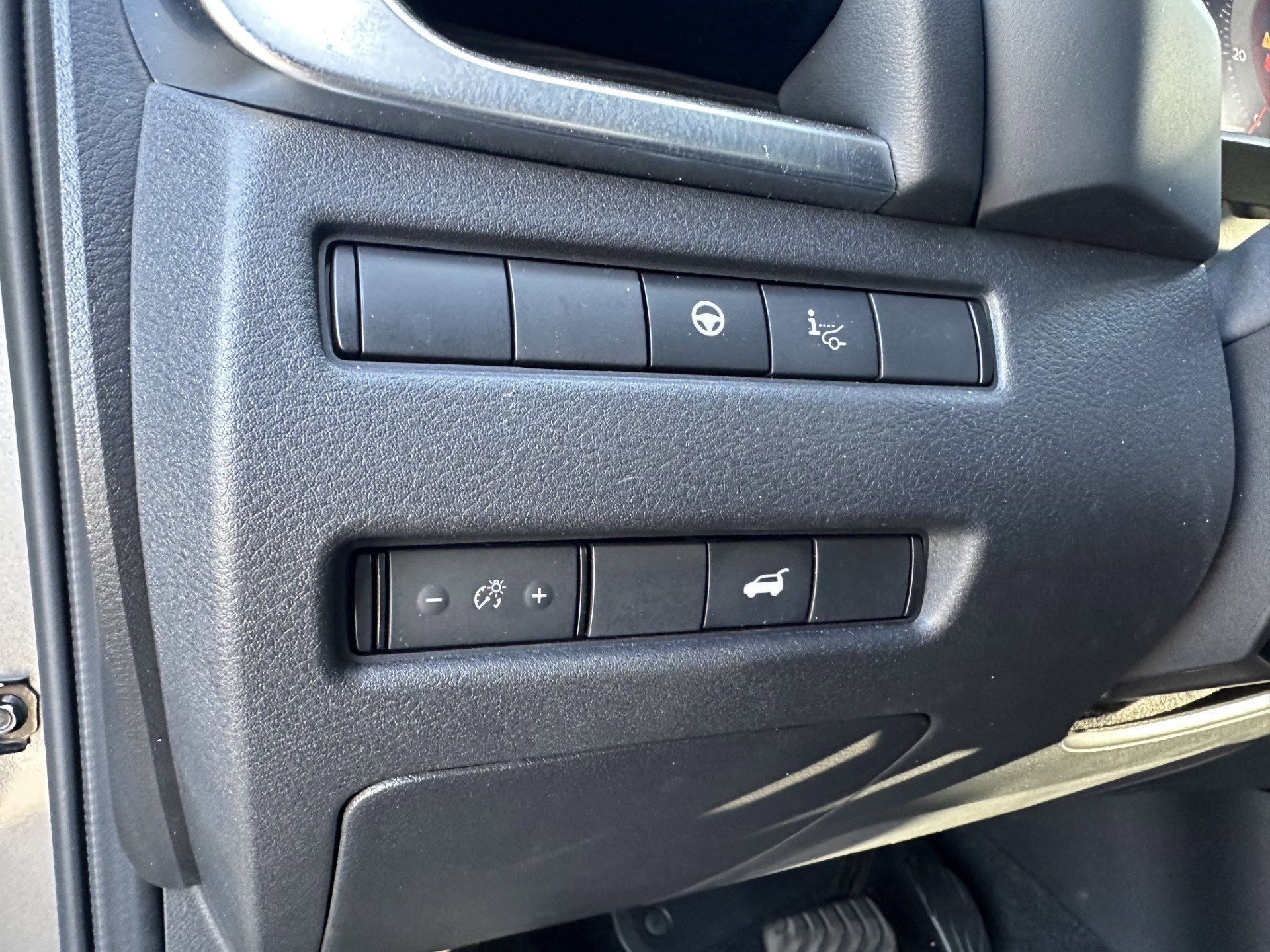 Certified 2023 Nissan Rogue Platinum w/ Platinum Premium Package image 10