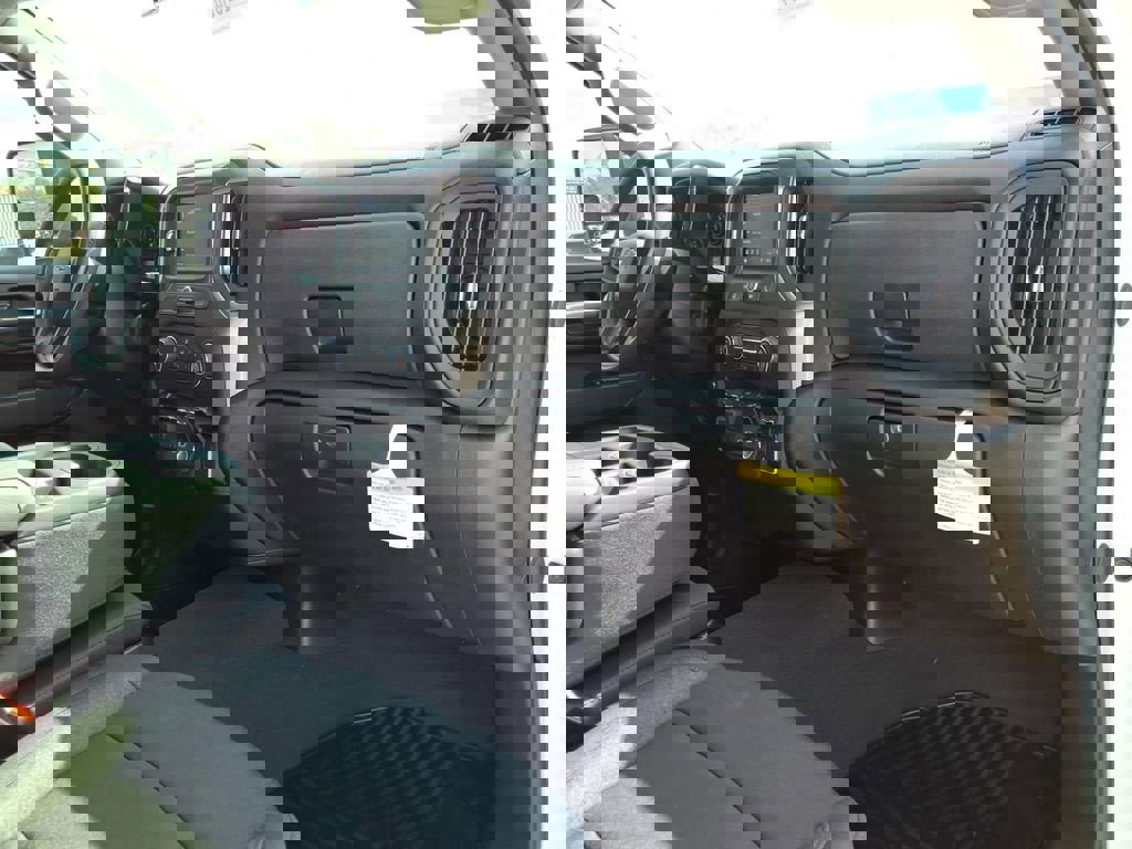 New 2026 Chevrolet Silverado 2500 Custom w/ Custom Value Package image 13