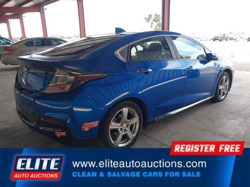 Used 2017 Chevrolet Volt LT w/ Comfort Package FWD image 7