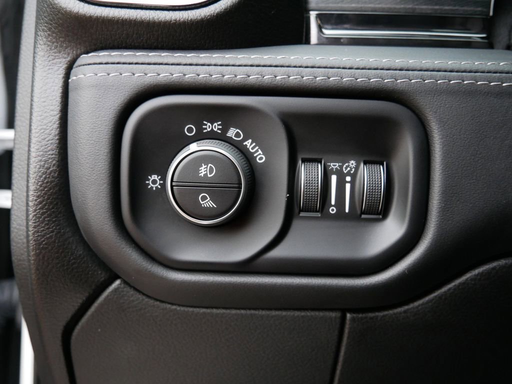 Used 2023 RAM 2500 Limited w/ Night Edition image 19