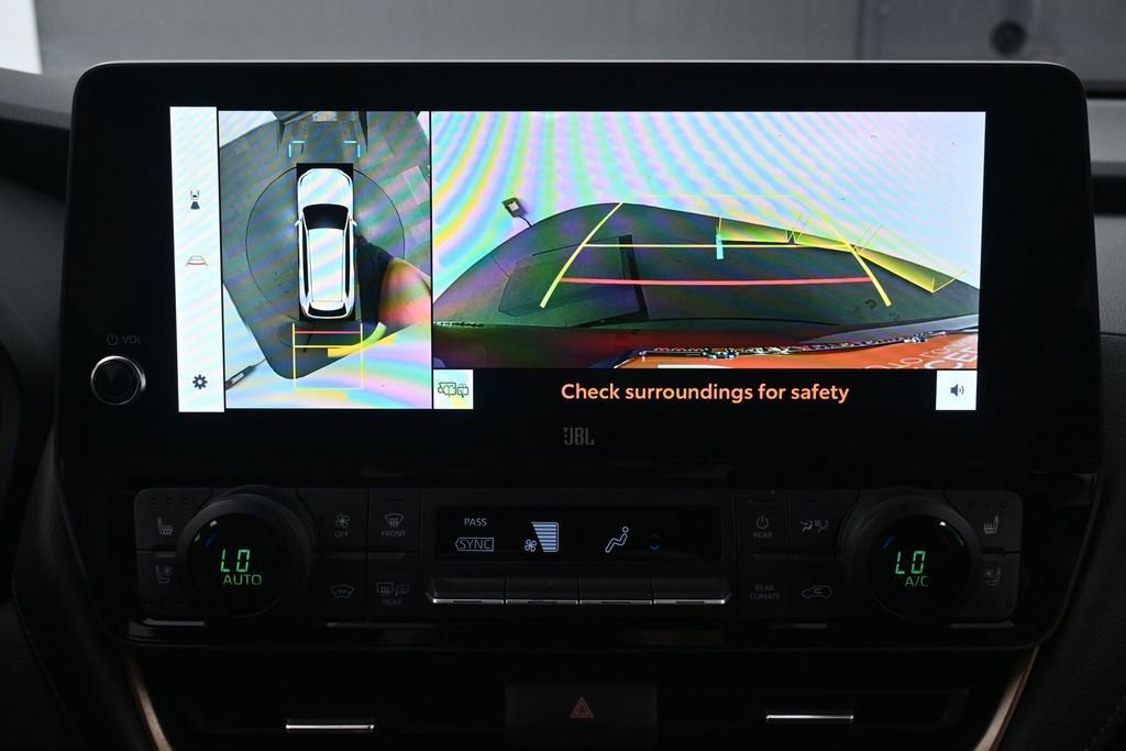 Used 2024 Toyota Grand Highlander AWD Hybrid image 37