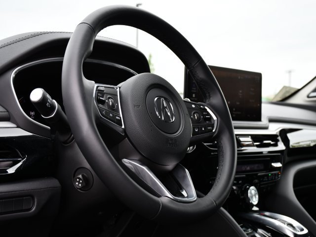 Used 2026 Acura MDX w/ Technology Package FWD image 12