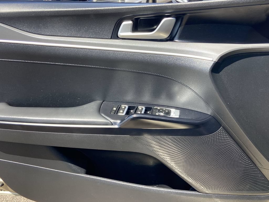 Used 2022 Kia K5 LXS FWD image 17