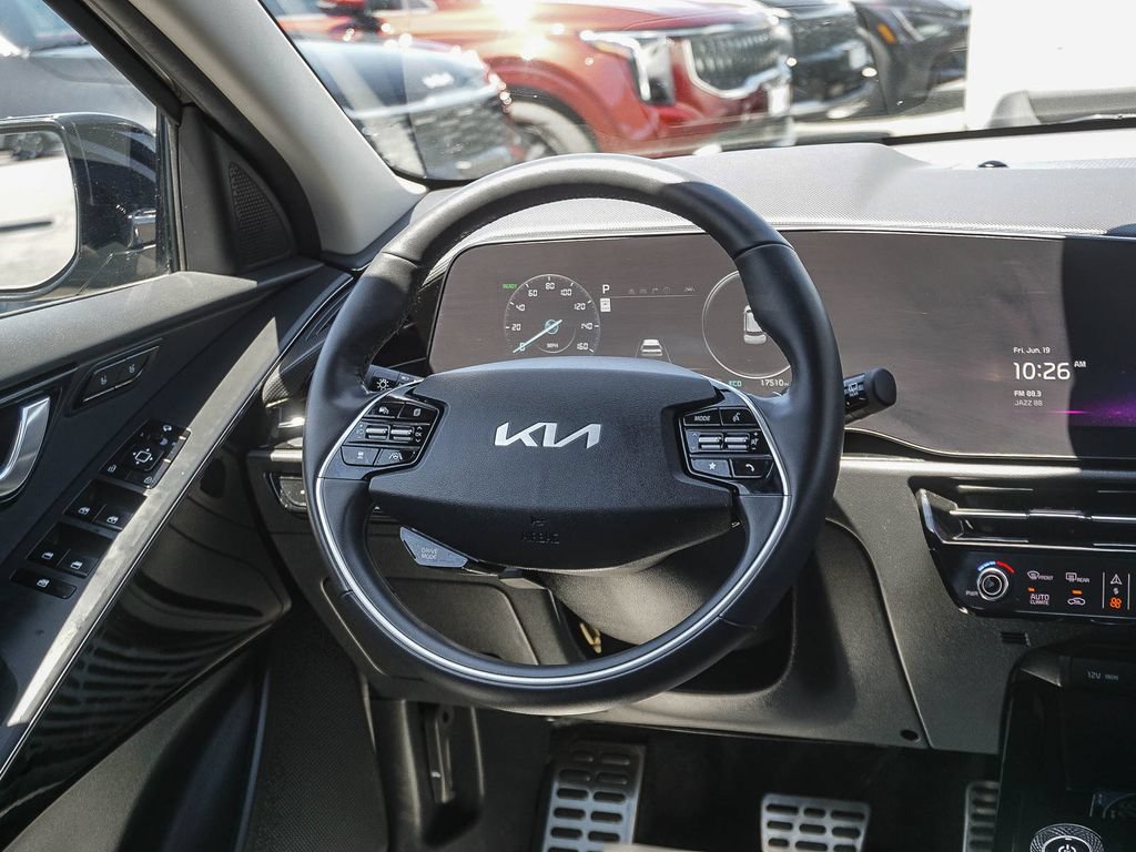 Certified 2023 Kia Niro Wave FWD image 17