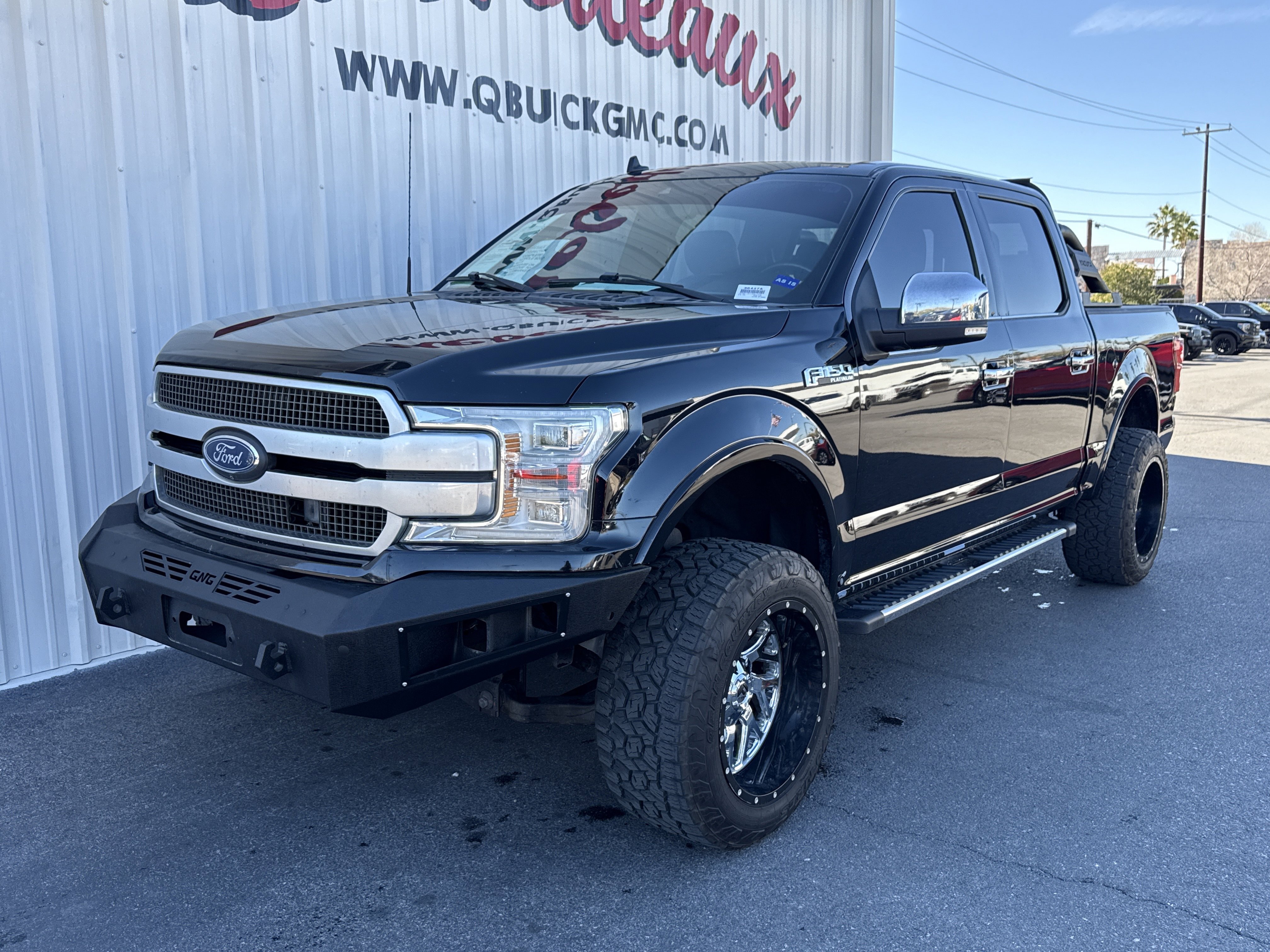 Used 2018 Ford F150 Platinum w/ Equipment Group 701A Luxury image 8