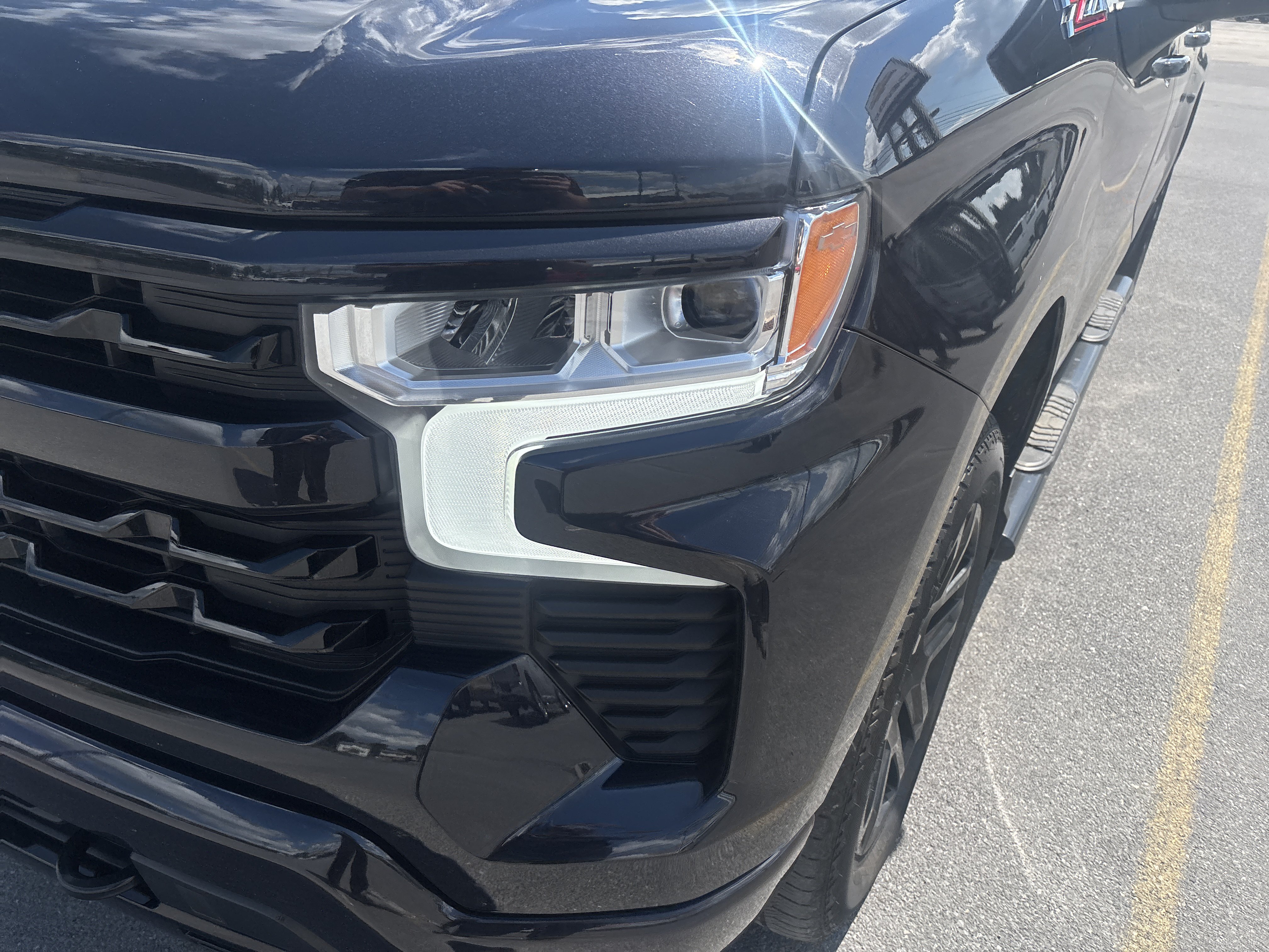 Used 2023 Chevrolet Silverado 1500 RST AWD/4WD image 10