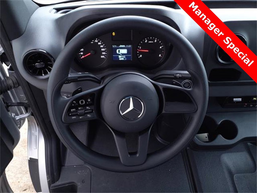 Used 2022 Mercedes-Benz Sprinter 3500 image 24