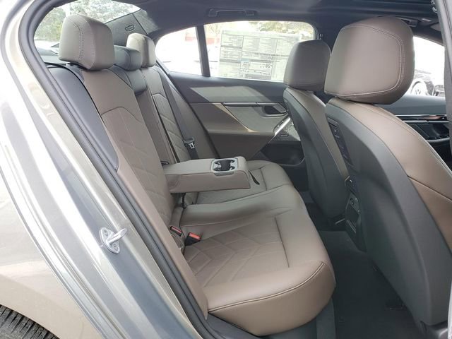 New 2026 BMW 540i xDrive w/ M Sport Package image 16