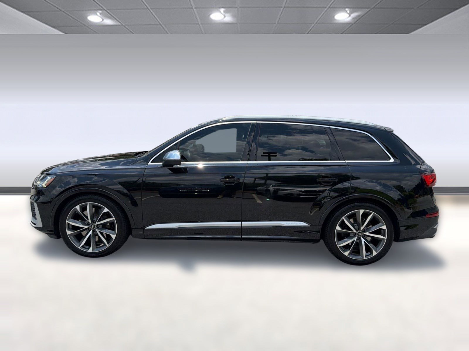 Used 2022 Audi SQ7 Premium Plus AWD/4WD image 2