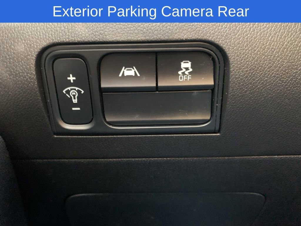 Used 2023 Kia Sorento S image 11