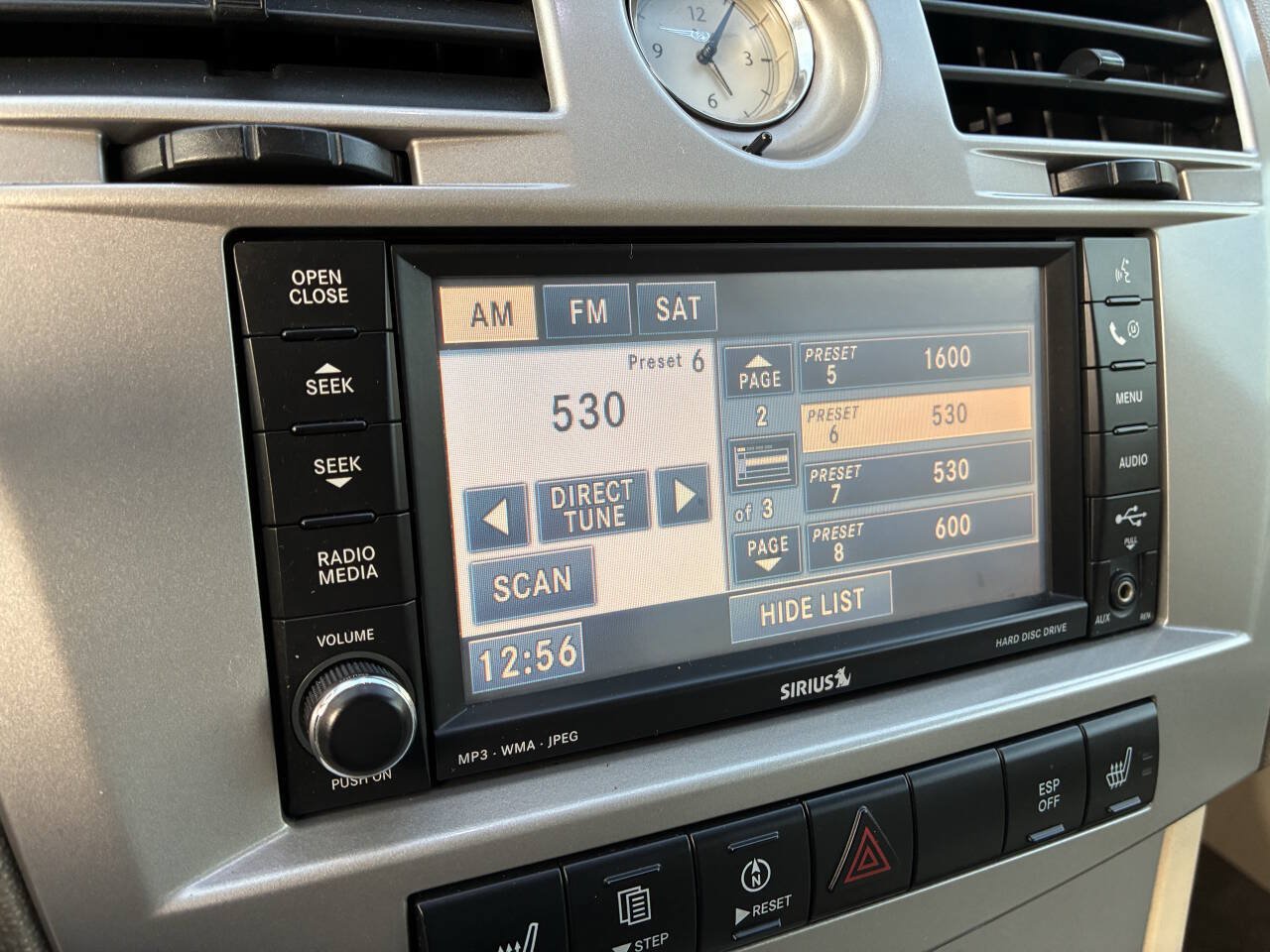 Used 2008 Chrysler Sebring Limited w/ Luxury Group FWD image 17
