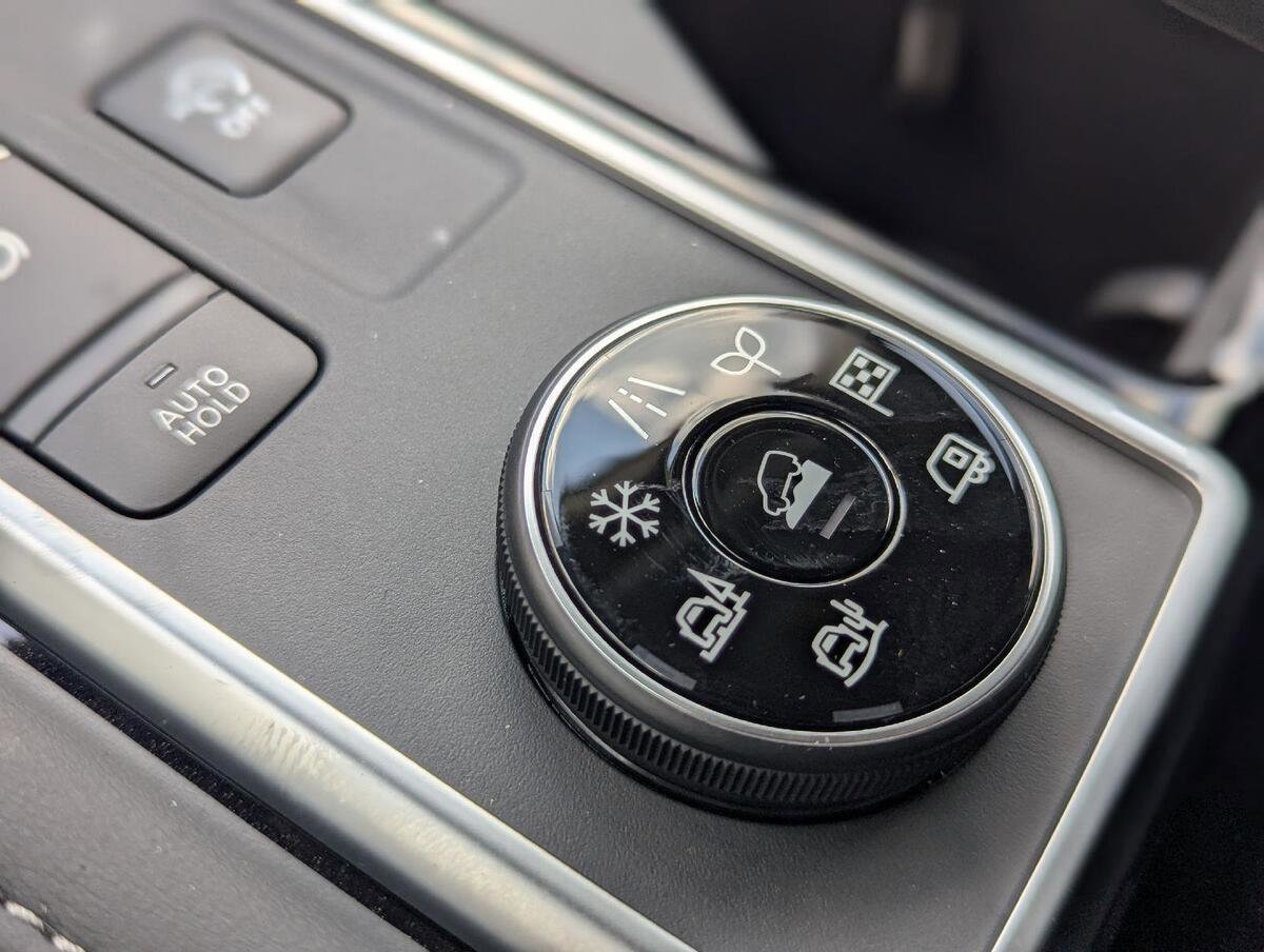 New 2026 Nissan Pathfinder SL AWD/4WD image 23