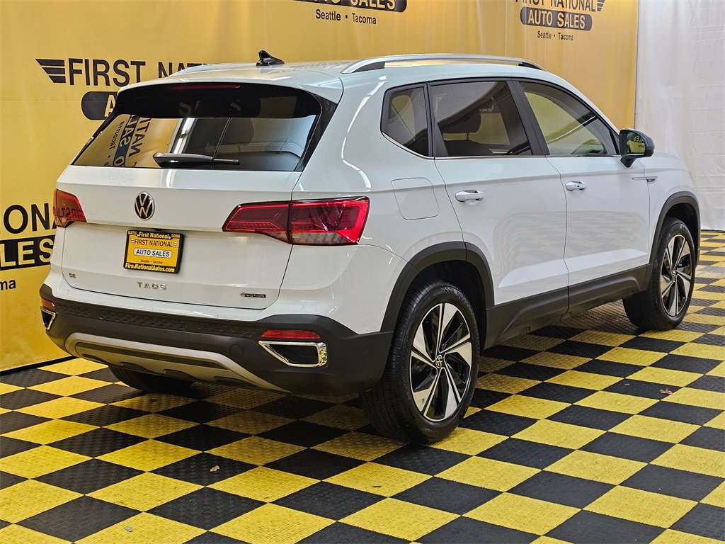 Used 2024 Volkswagen Taos SE image 3