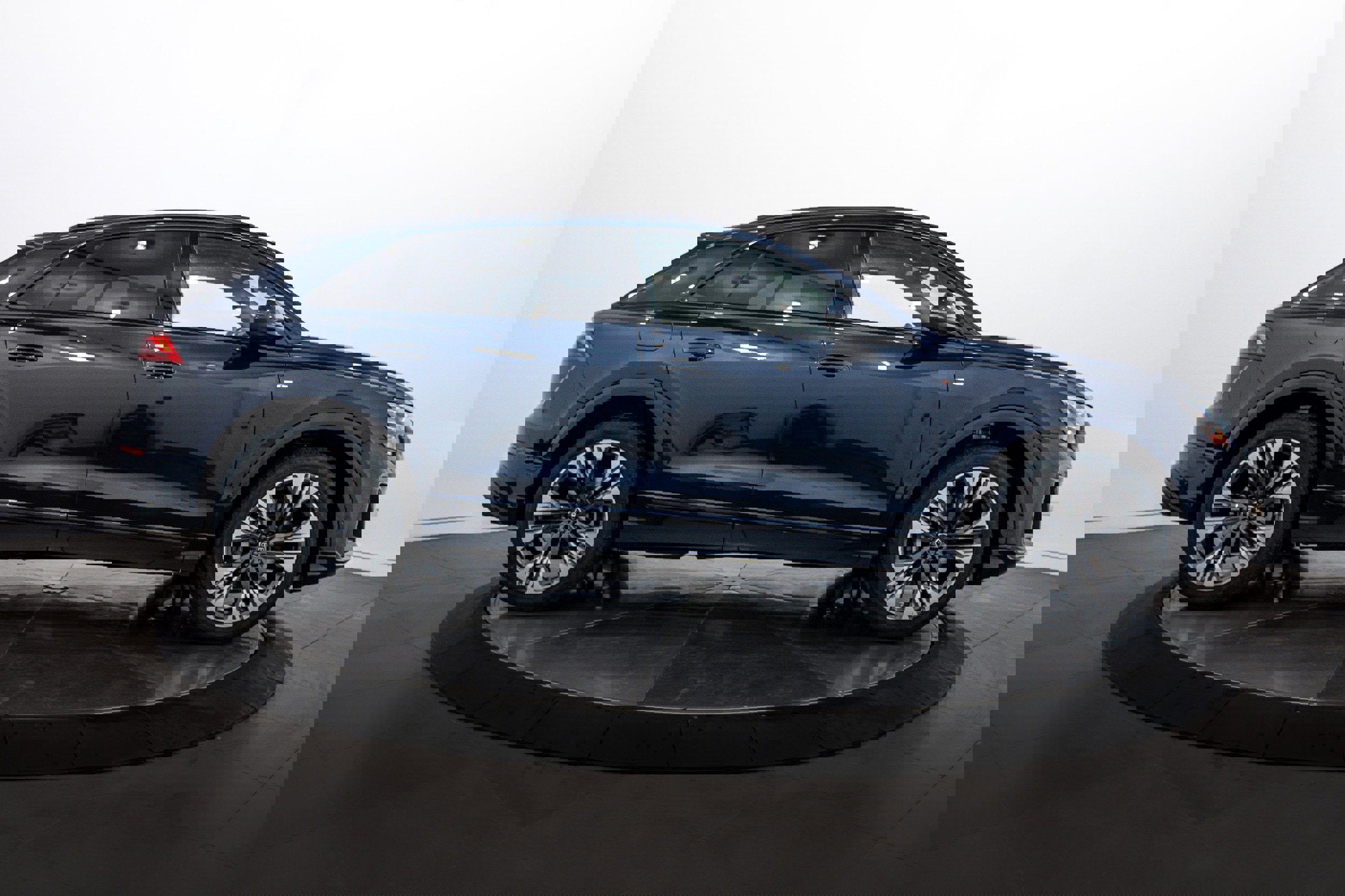 New 2026 Audi Q8 Premium Plus image 3