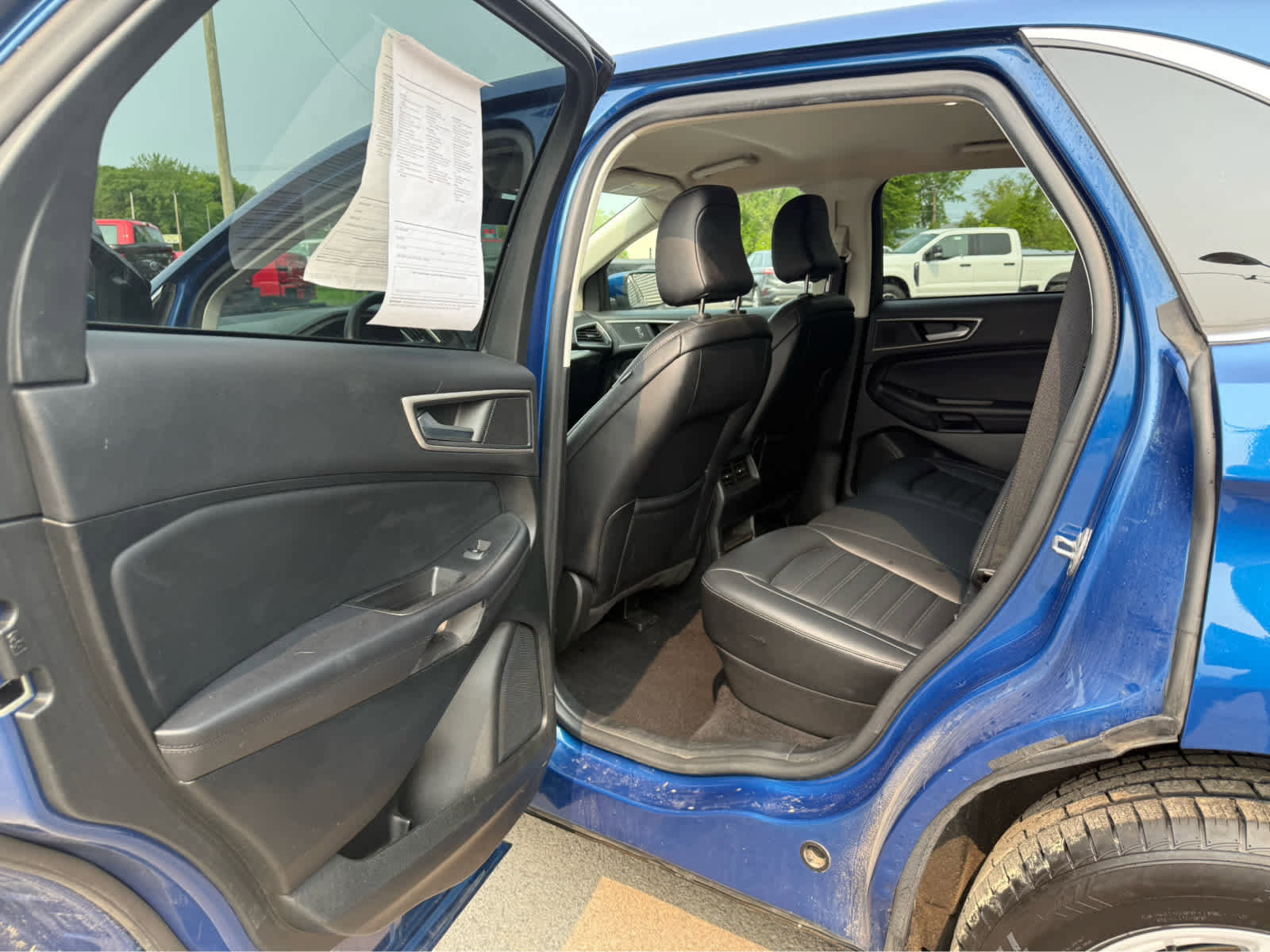 Used 2022 Ford Edge SEL image 15