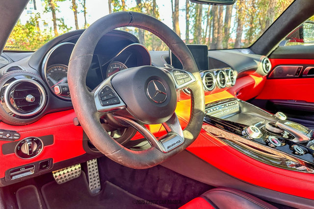 Used 2016 Mercedes-Benz AMG GT S image 28