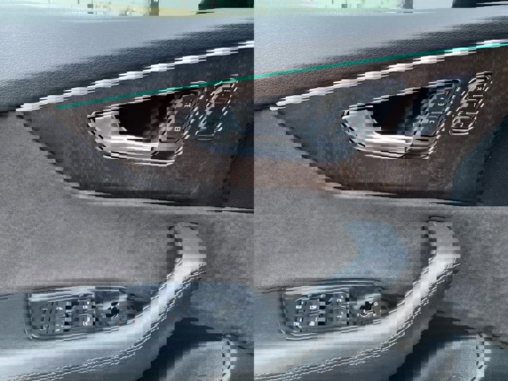 Used 2019 Audi Q8 Prestige w/ Luxury Package image 12