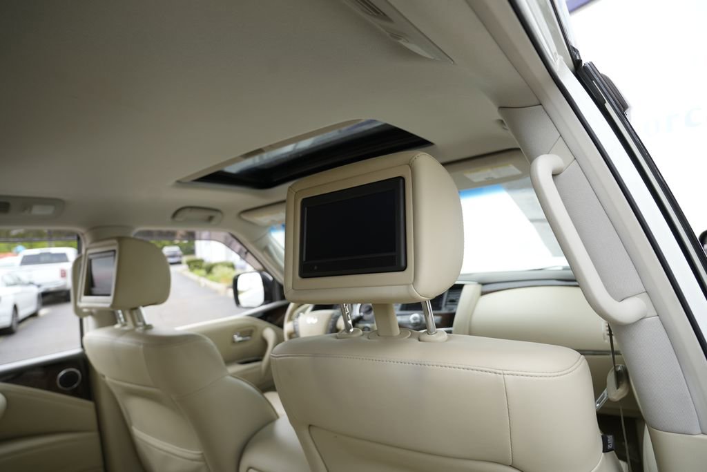 Used 2012 INFINITI QX56 4WD w/ Deluxe Touring Pkg image 40