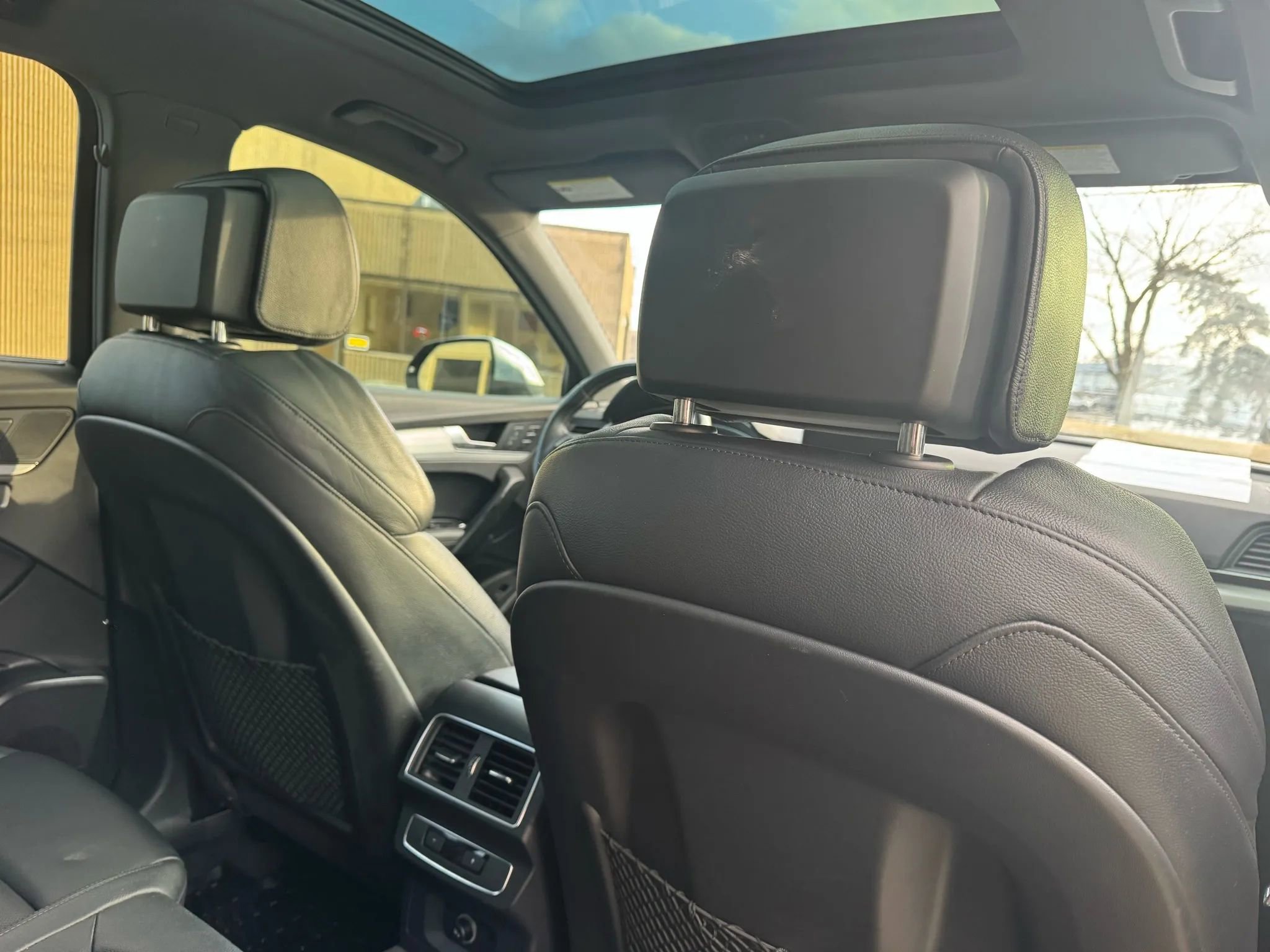 Used 2018 Audi SQ5 Premium Plus AWD/4WD image 35