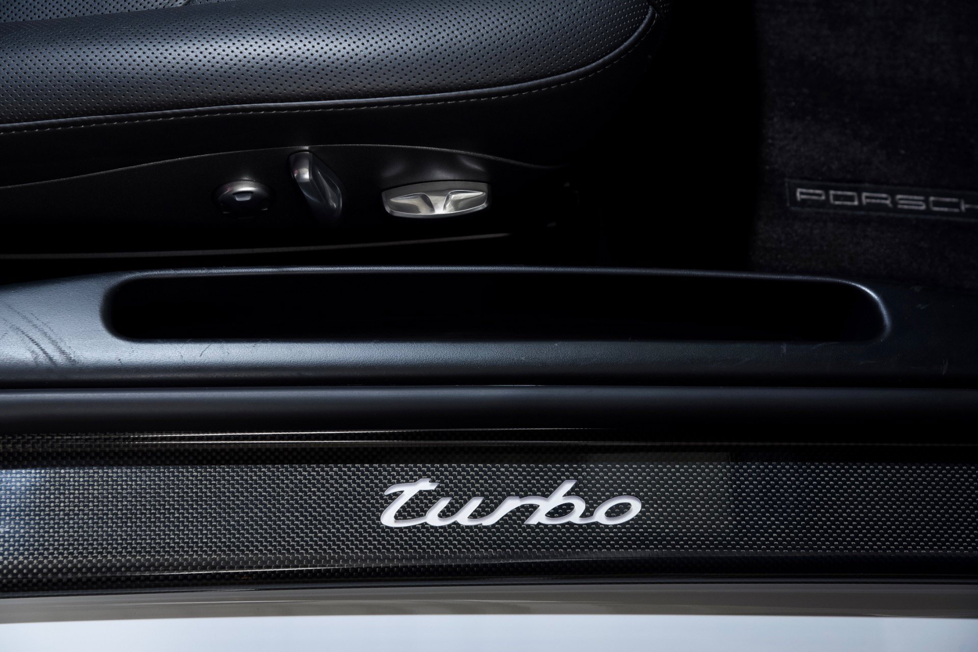 Used 2009 Porsche 911 Turbo AWD/4WD image 31