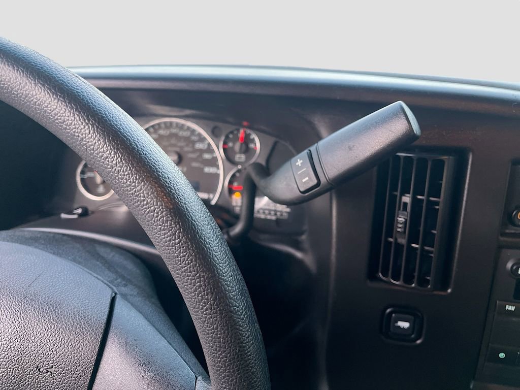 Used 2024 GMC Savana 2500 w/ Driver Convenience Package image 16