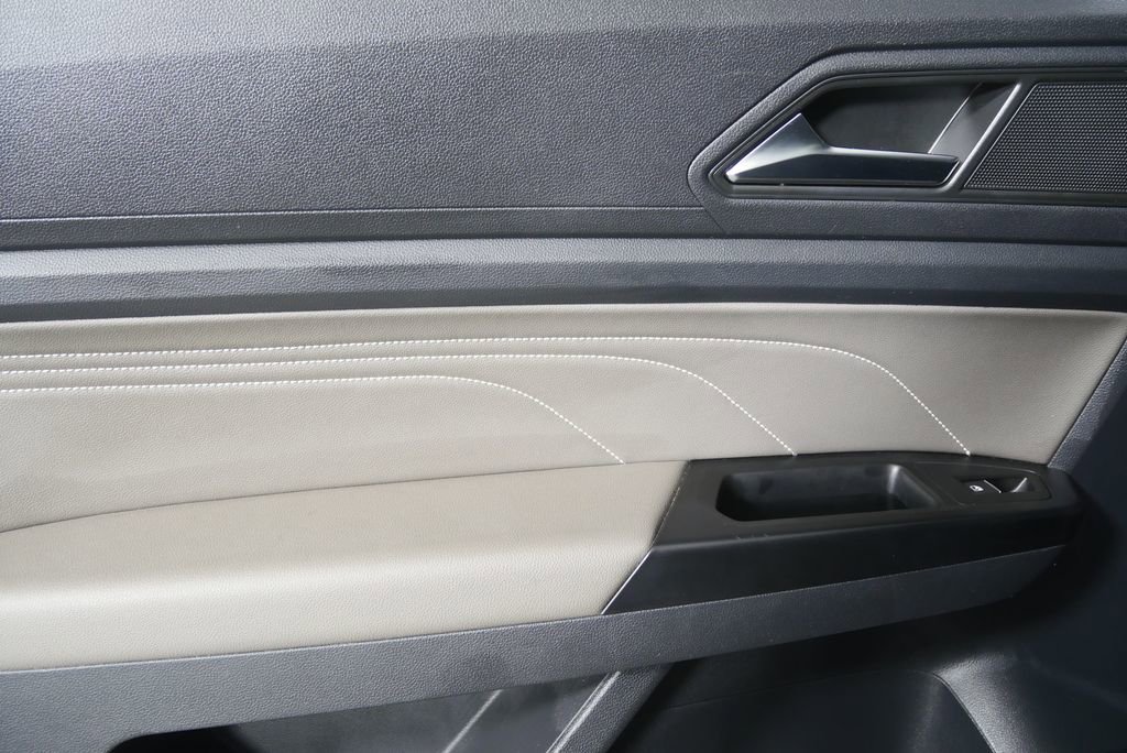 Used 2021 Volkswagen Atlas SEL R-Line image 13