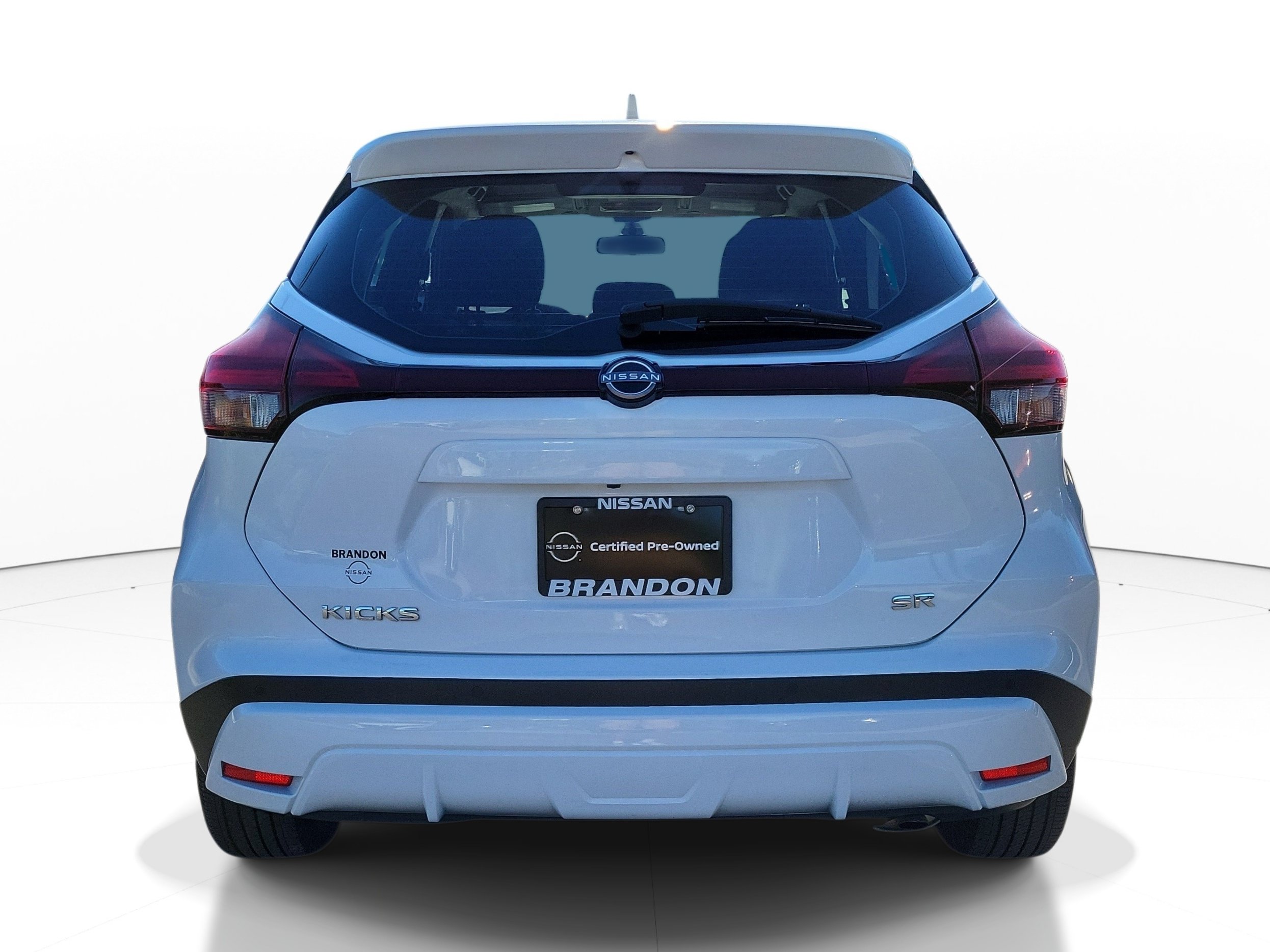 Certified 2024 Nissan Kicks SR FWD image 6