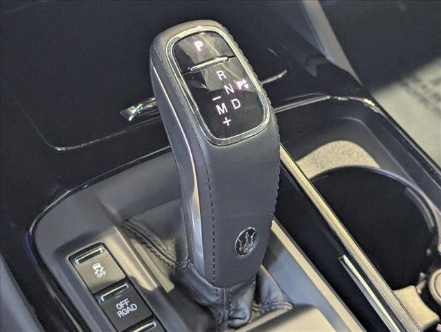Used 2024 Maserati Levante GT Ultima image 10