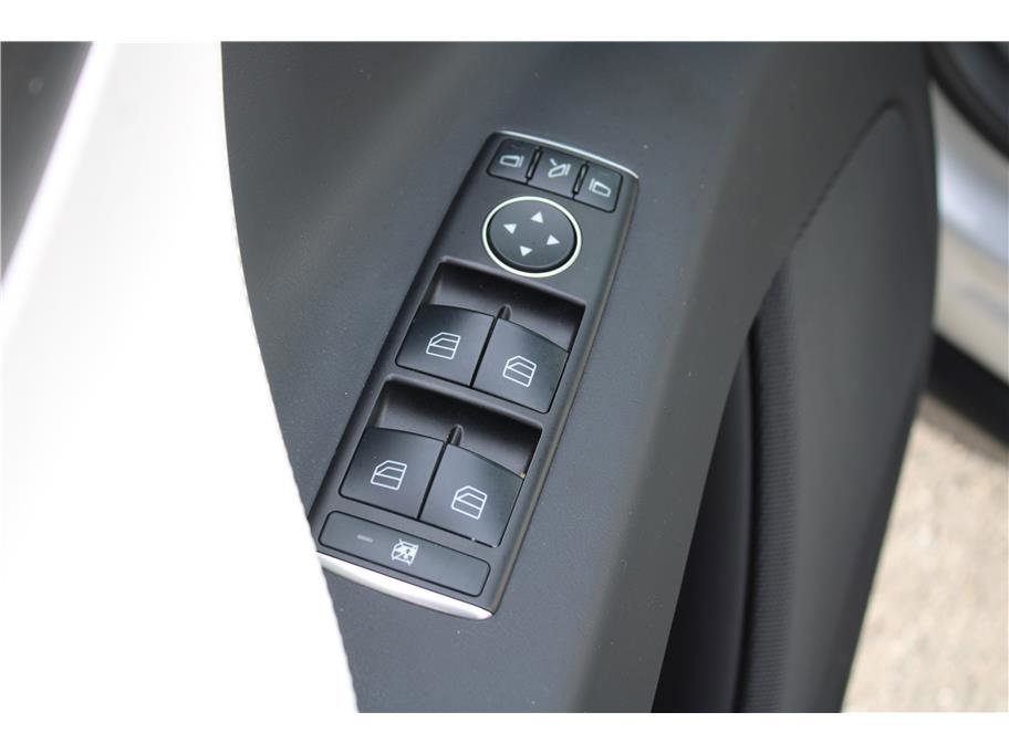 Used 2016 Tesla Model X 90D image 13