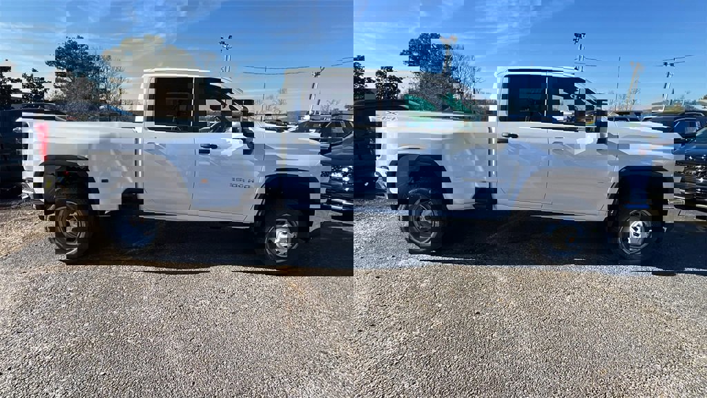 New 2026 Chevrolet Silverado 3500 W/T image 4