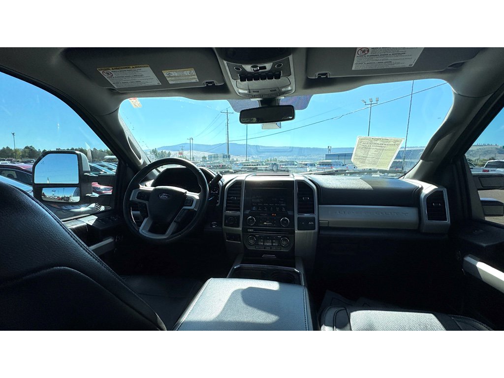 Used 2018 Ford F350 Lariat image 13