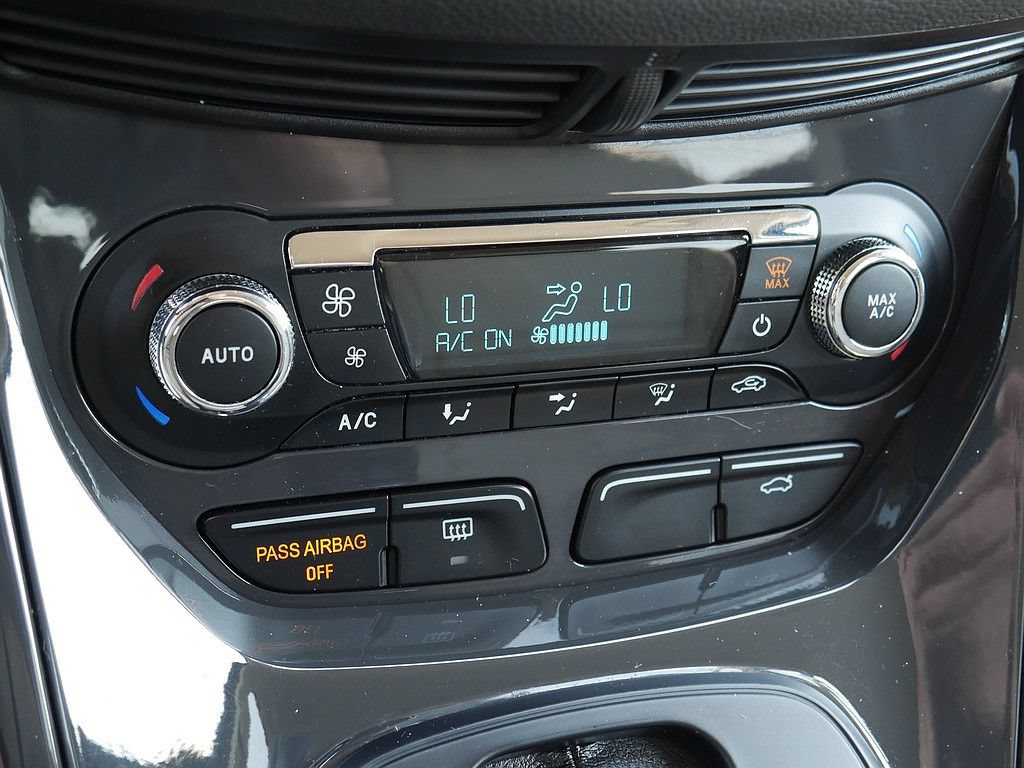 Used 2015 Ford Escape Titanium AWD/4WD image 41