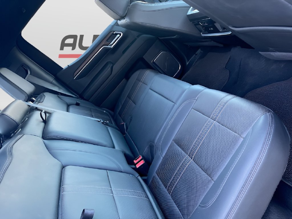 Used 2024 Chevrolet Silverado 1500 High Country AWD/4WD image 28