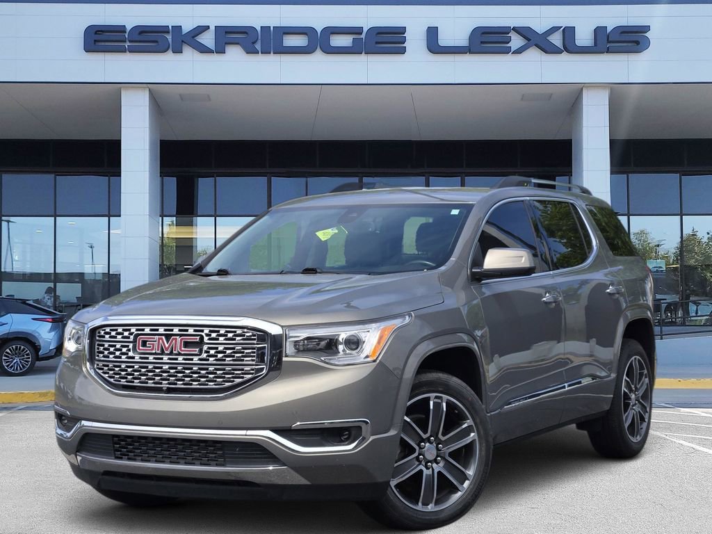 Used 2019 GMC Acadia Denali w/ Technology Package FWD image 1