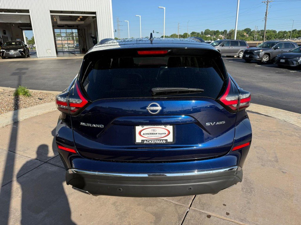 Used 2023 Nissan Murano SV AWD/4WD image 9