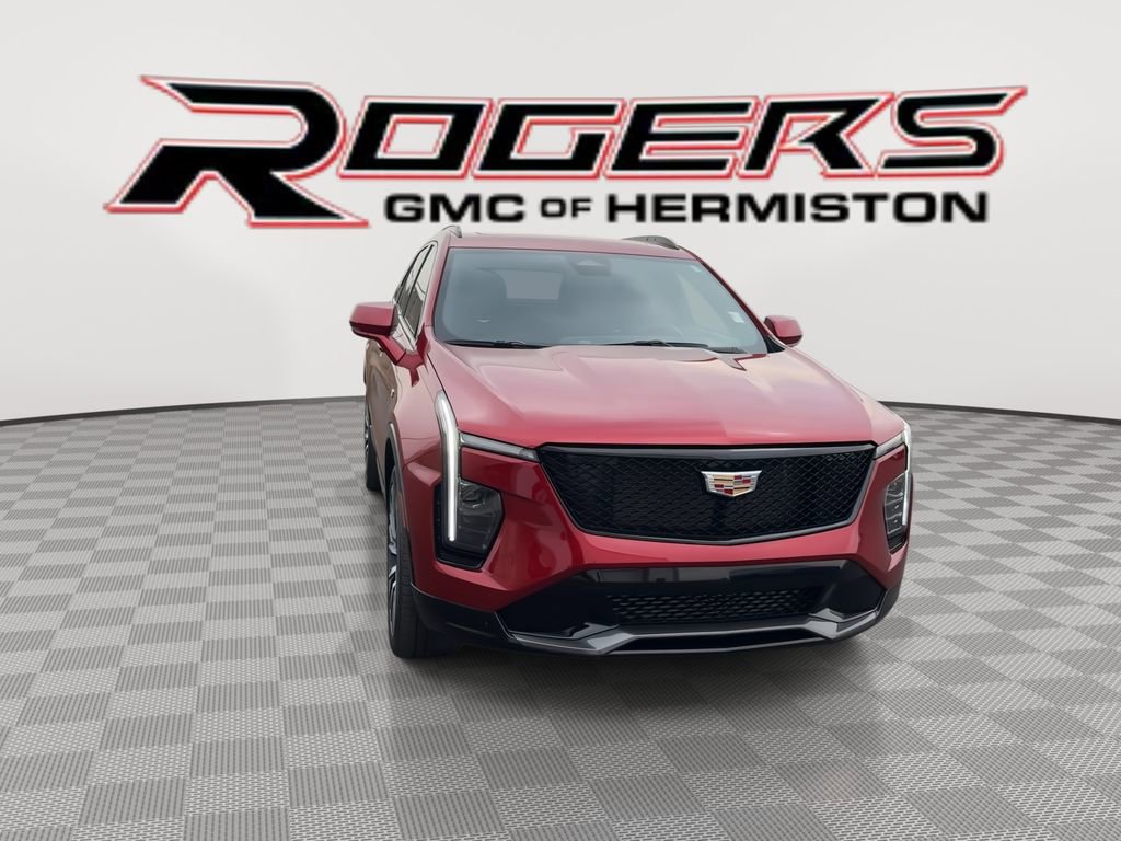 Used 2024 Cadillac XT4 Sport image 3