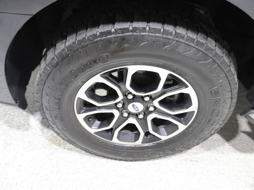 Used 2023 Ford Expedition XLT AWD/4WD image 9