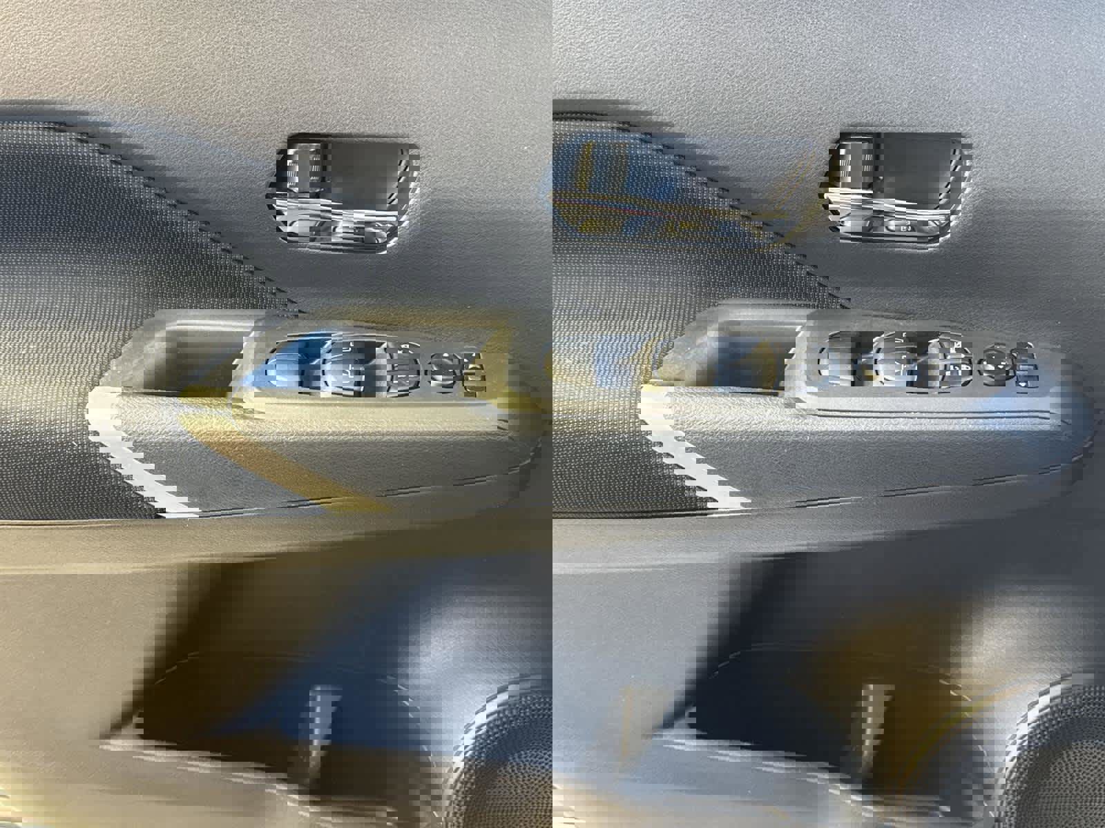 Used 2024 Nissan Kicks SV w/ Interior Electronics Package image 20