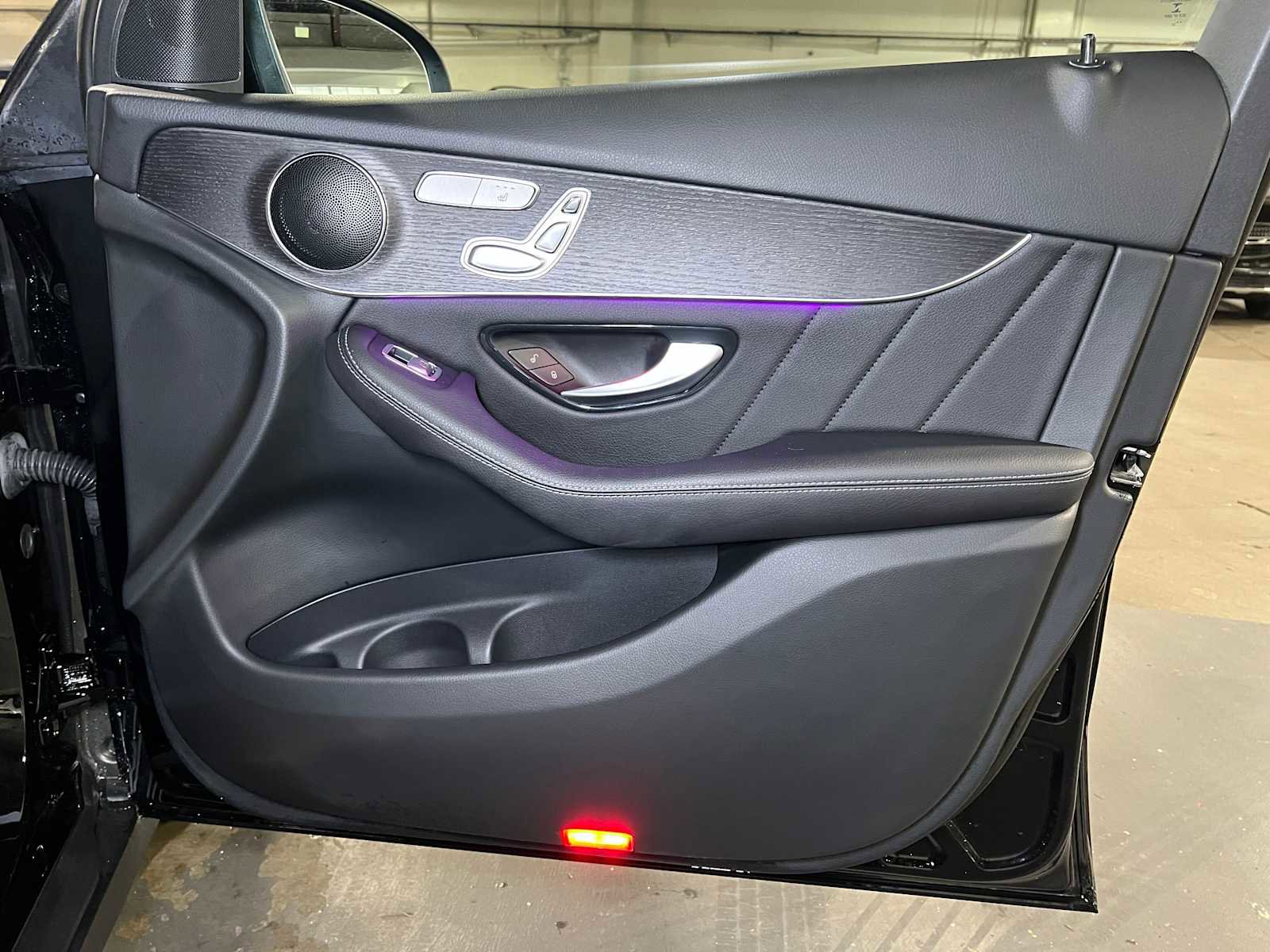 Used 2022 Mercedes-Benz GLC 300 4MATIC image 10