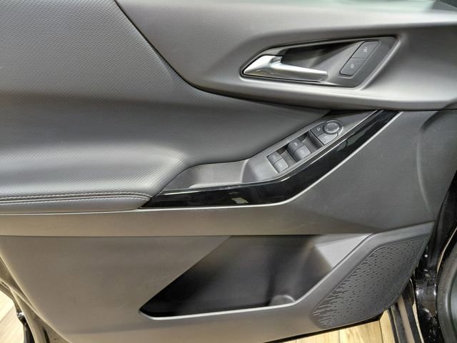 Used 2025 Chevrolet Equinox LT image 34