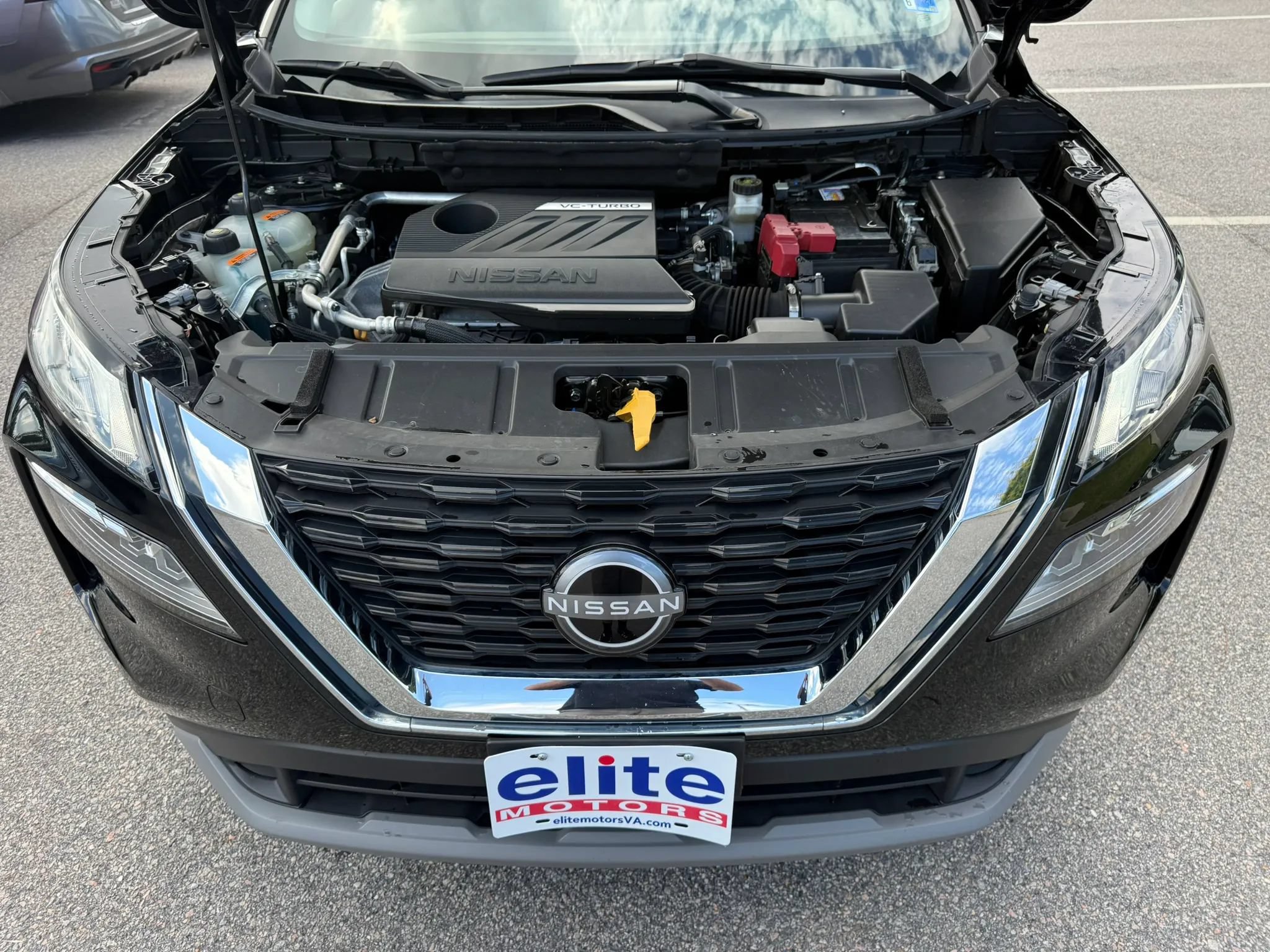 Used 2023 Nissan Rogue SV AWD/4WD image 9