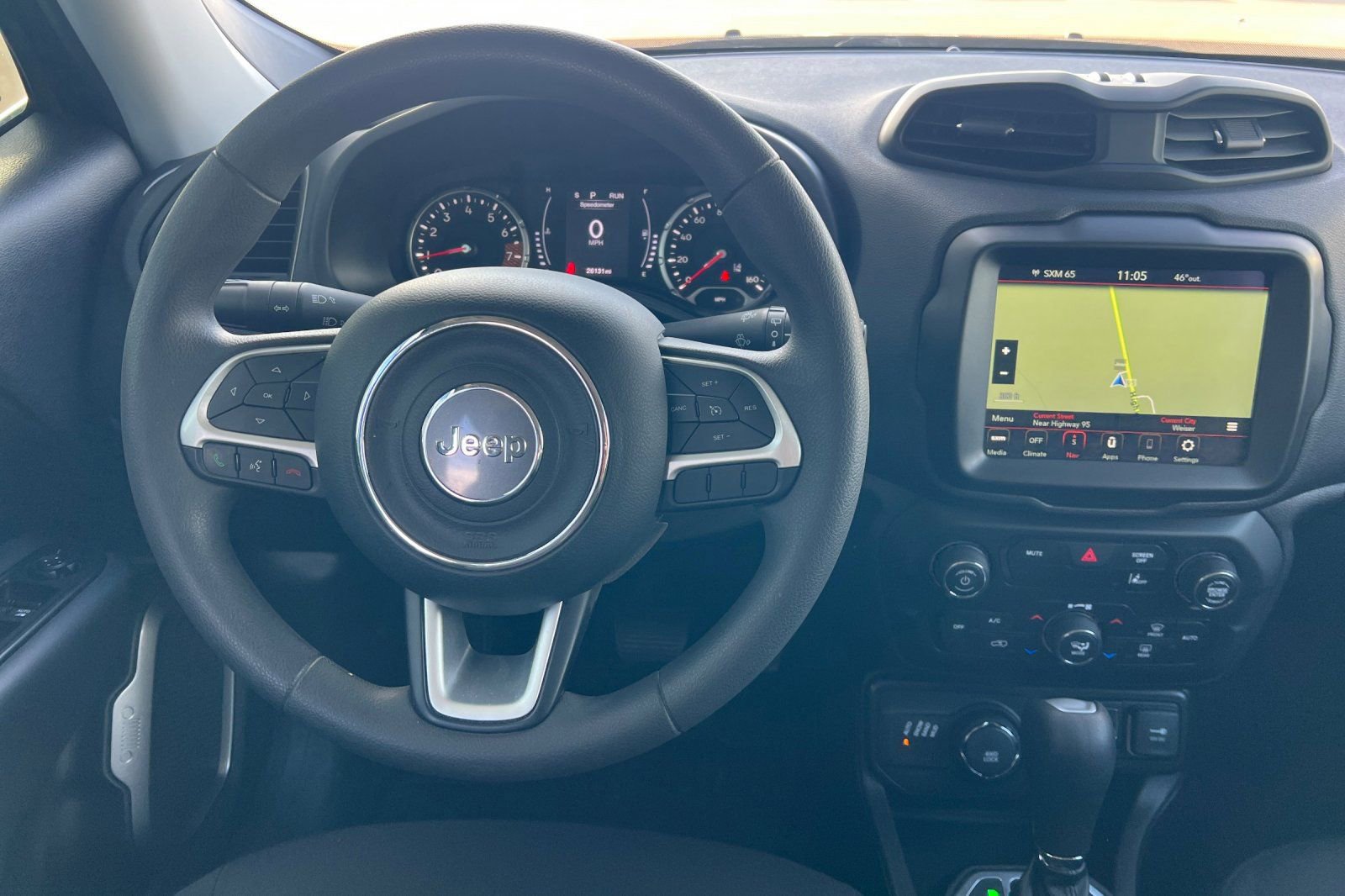 Used 2023 Jeep Renegade Latitude AWD/4WD image 15