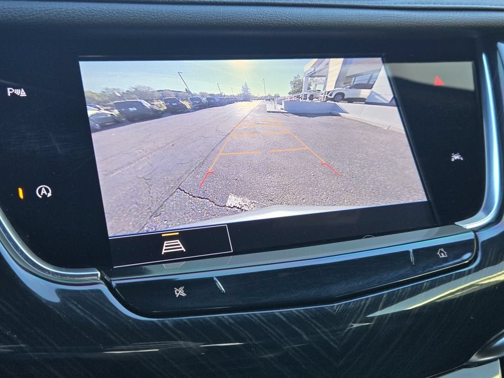 Certified 2022 Cadillac XT6 Premium Luxury AWD/4WD image 10